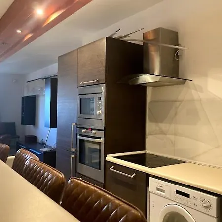 Xl Bugibba Home, 4br 4bath Sea View Balcony & Bbq Appartement *