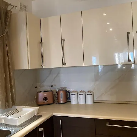 Xl Bugibba Home, 4br 4bath Sea View Balcony & Bbq St. Paul's Bay