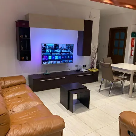 Appartement Xl Bugibba Home, 4br 4bath Sea View Balcony & Bbq