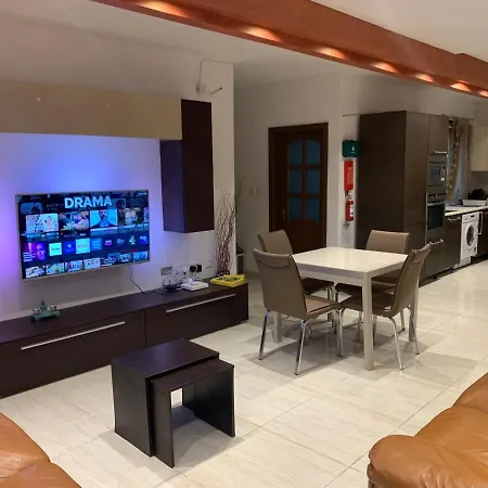 Xl Bugibba Apartment